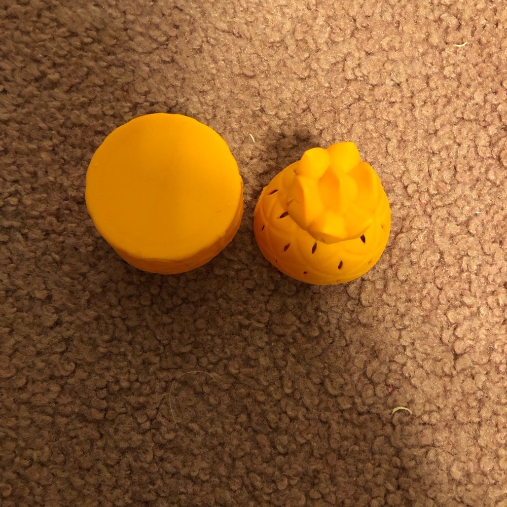SpongeBob Beauty Blender Holder - Picture 6 of 6